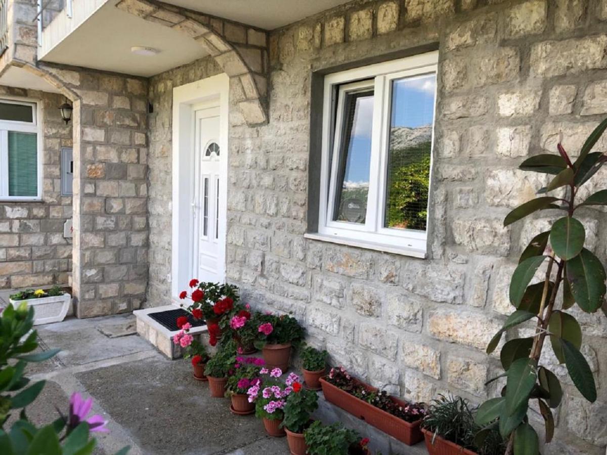 Apartments Todorovic Tivat Exterior foto