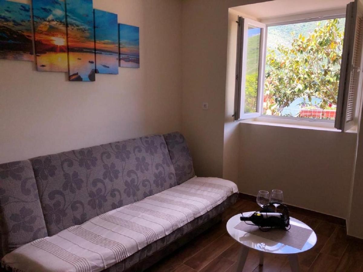 Apartments Todorovic Tivat Exterior foto
